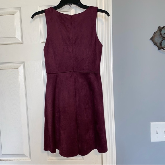 She & Sky Dress in Wine - Picture 3 of 5